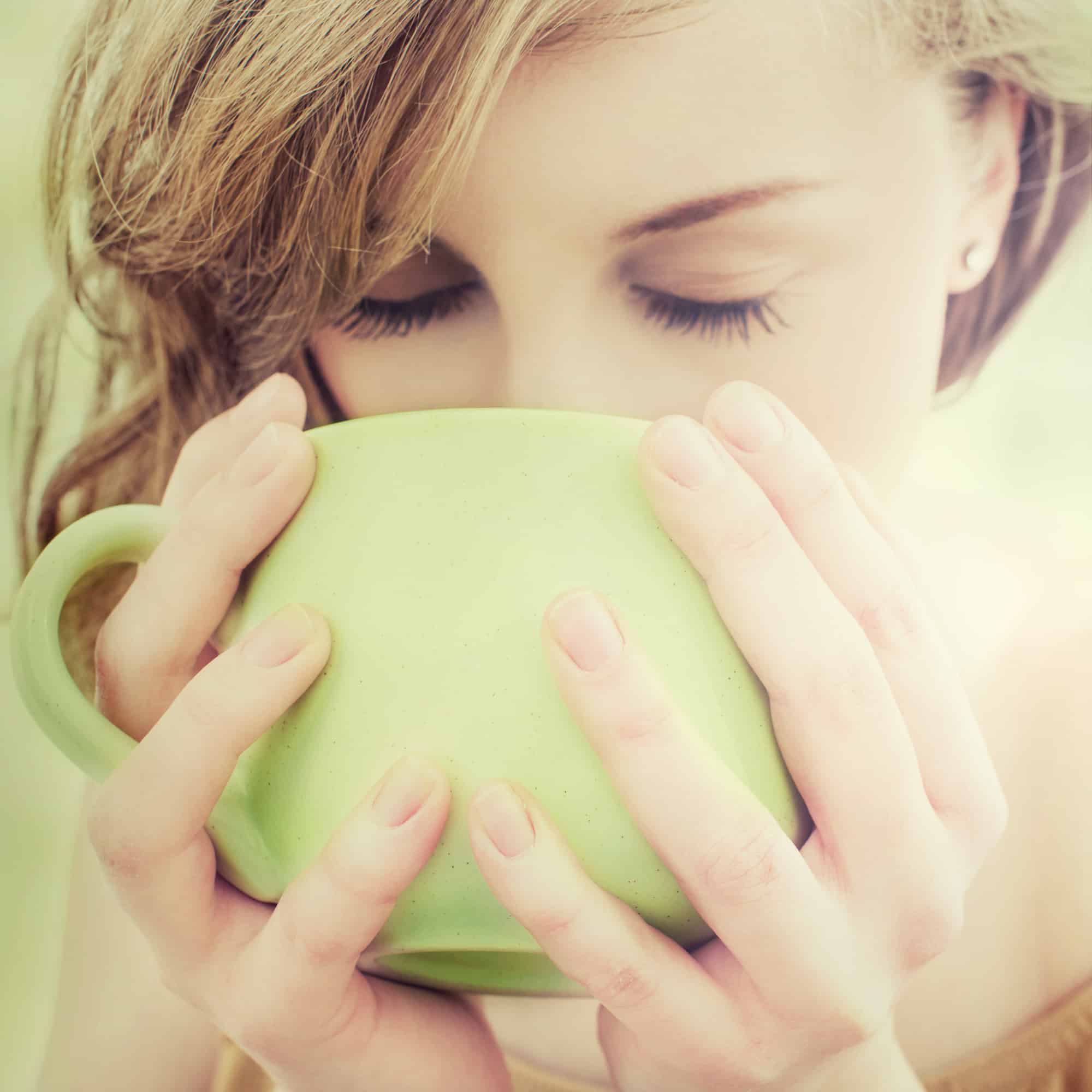 how-can-your-daily-cups-of-tea-or-coffee-affect-your-life-negatively